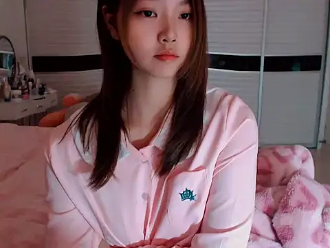 -Lucky Girl online show from 20, 12, 2024