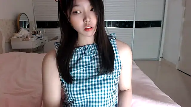 -Lucky Girl online show from 19, 3, 2025
