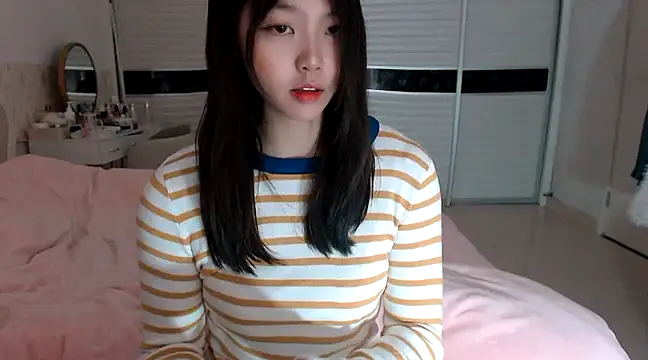 -Lucky Girl online show from 20, 3, 2025