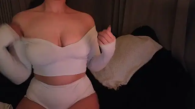 Sweetninaaa online show from 2, 3, 2025