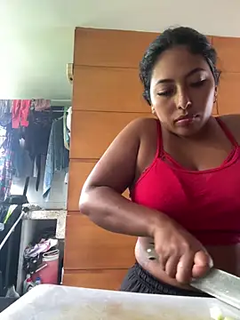 Snapshot of emmyjhonson07 chatting on 12, 11, 2025 emmyjhonson07 online show from 12, 11, 2025