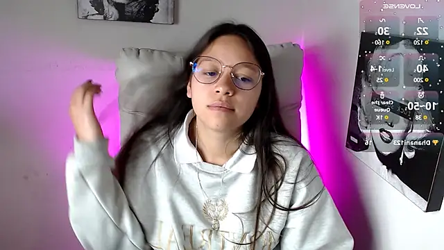 SamanthaRoldaan online show from 4, 3, 2025