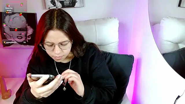 SamanthaRoldaan online show from 9, 10, 2025