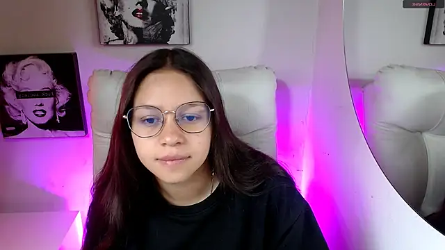 Snapshot of SamanthaRoldaan chatting on 18, 2, 2026 SamanthaRoldaan online show from 18, 2, 2026