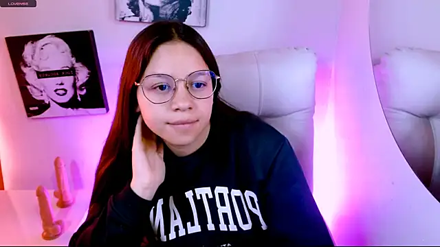 Snapshot of SamanthaRoldaan chatting on 3, 3, 2026 SamanthaRoldaan online show from 3, 3, 2026