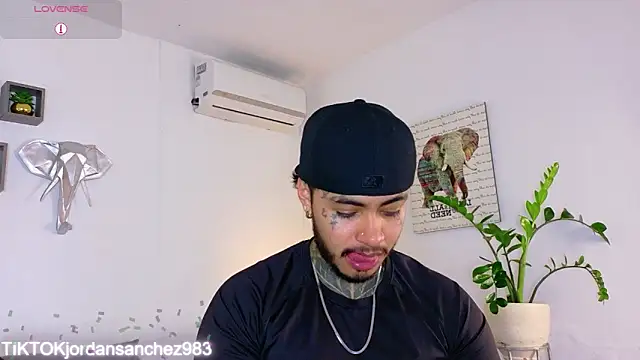 Snapshot of JordanSmiith_ chatting on 3, 2, 2026 JordanSmiith online show from 3, 2, 2026