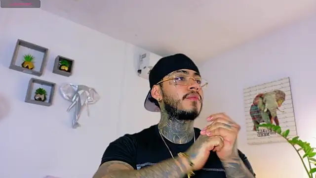 Snapshot of JordanSmiith_ chatting on 2, 3, 2026 JordanSmiith online show from 2, 3, 2026