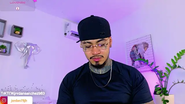 JordanSmiith  online show from 25, 3, 2026