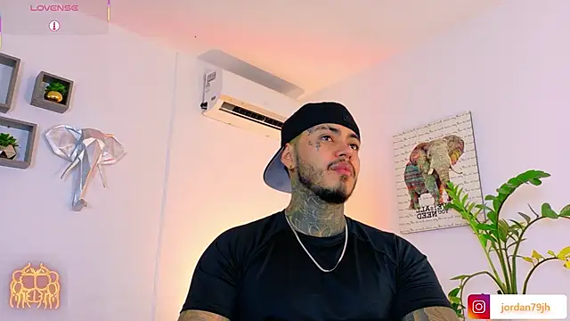 Snapshot of JordanSmiith_ chatting on 7, 7, 2026 JordanSmiith online show from 7, 7, 2026