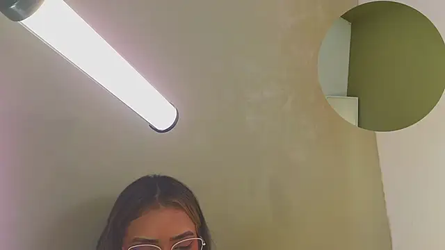 maykka online show from 17, 2, 2025