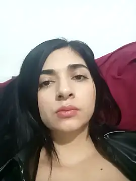 Linisprincehot69 online show from 5, 12, 2024