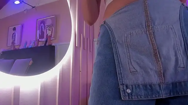 chloe watson  online show from 16, 1, 2026