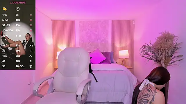 Snapshot of Antonella_Grayy chatting on 7, 1, 2026 Antonella Grayy online show from 7, 1, 2026