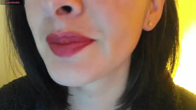 Snapshot of queen_fetish chatting on 1, 10, 2025 queen fetish online show from 1, 10, 2025