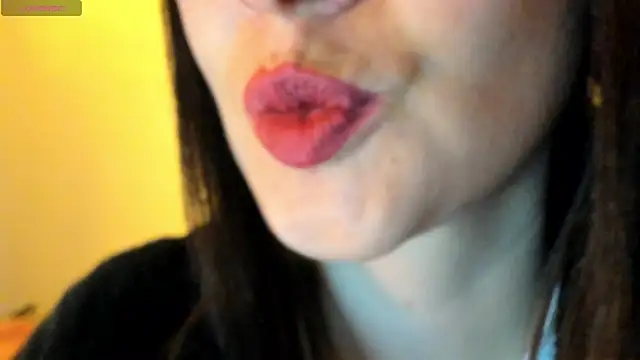 Snapshot of queen_fetish chatting on 25, 10, 2025 queen fetish online show from 25, 10, 2025