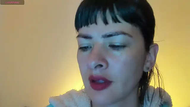 Snapshot of queen_fetish chatting on 20, 11, 2025 queen fetish online show from 20, 11, 2025