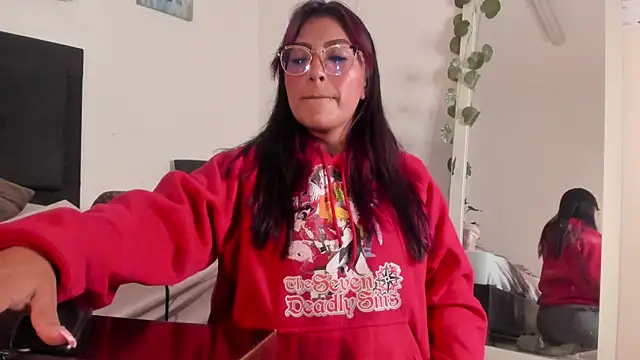 evelynjohnsoon online show from 15, 1, 2025