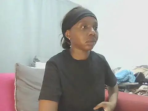 Snapshot of Sexxybella27 chatting on 16, 4, 2026 Sexxybella27 online show from 16, 4, 2026