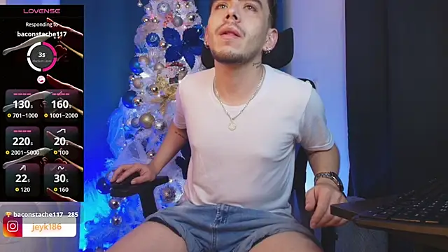 Snapshot of Jey_keler1 chatting on 17, 12, 2025 Jey keler1 online show from 17, 12, 2025