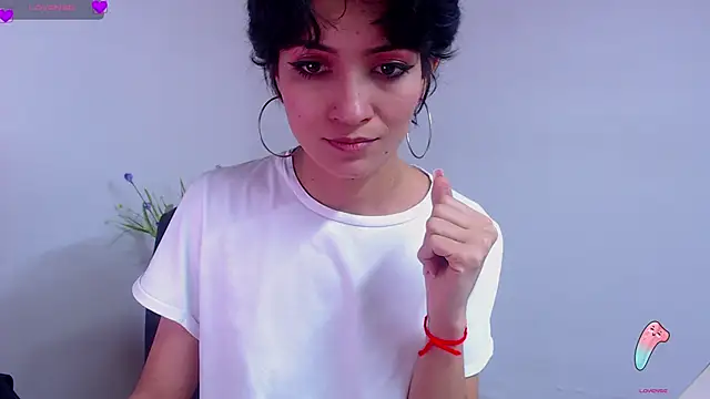 Hannaaaa   online show from 30, 1, 2025