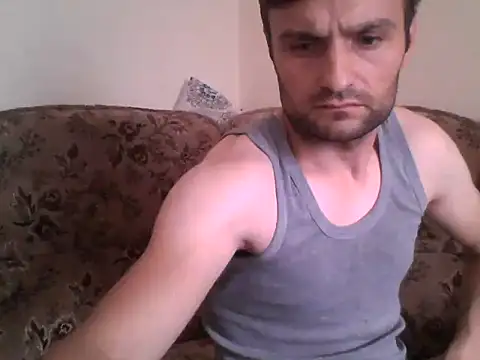 Snapshot of suarez1235 chatting on 6, 7, 2026 suarez1235 online show from 6, 7, 2026
