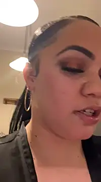 Snapshot of DestineeJayde chatting on 19, 1, 2025 DestineeJayde online show from 19, 1, 2025