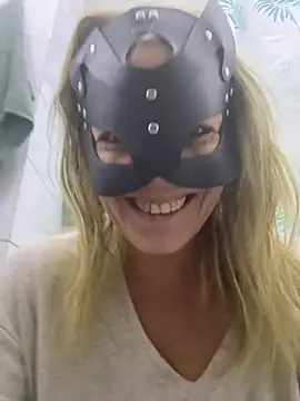 LadyScarlett-xk online show from 31, 12, 2024