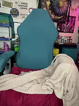 TrenaAnne online show from 14, 3, 2025