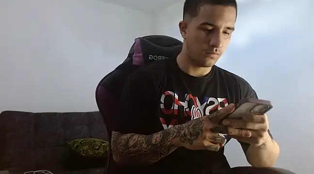 Sisoyalejo420 online show from 4, 3, 2025