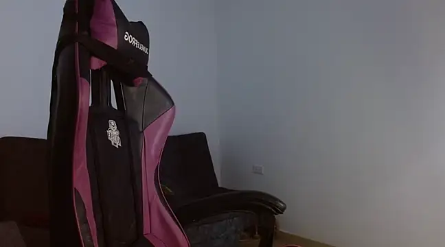 Sisoyalejo420 online show from 4, 3, 2025