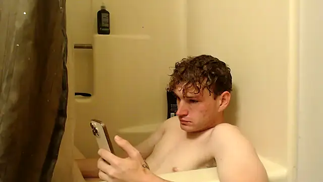 CreamyAustin online show from 28, 9, 2025