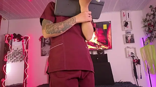 Snapshot of Alaia_Asuka chatting on 23, 10, 2025 Alaia Asuka online show from 23, 10, 2025