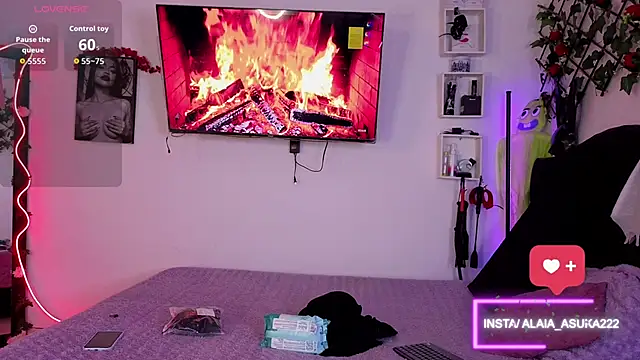 Snapshot of Alaia_Asuka chatting on 29, 10, 2025 Alaia Asuka online show from 29, 10, 2025