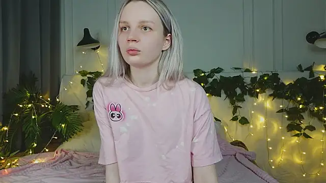 Beatrica Klein online show from 21, 3, 2025