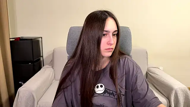 Snapshot of AliceKolltt chatting on 5, 6, 2026 AliceKolltt online show from 5, 6, 2026