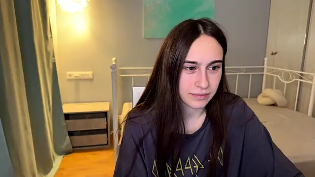 Snapshot of AliceKolltt chatting on 9, 7, 2026 AliceKolltt online show from 9, 7, 2026
