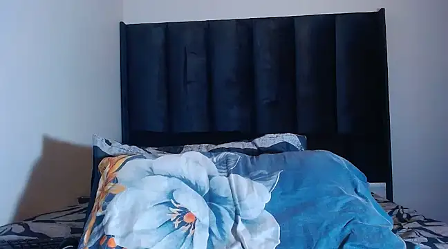 BERNINIBLUSHX89 online show from 22, 3, 2025