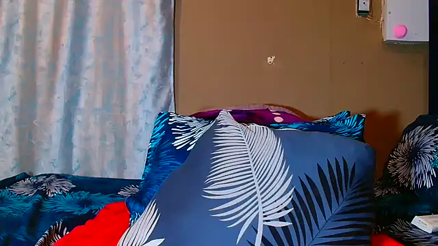 BERNINIBLUSHX89 online show from 2, 11, 2025