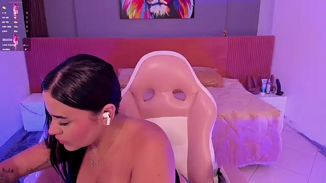 Snapshot of katia_bigboobs1 chatting on 28, 4, 2026 katia bigboobs1 online show from 28, 4, 2026