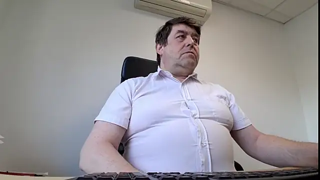 Snapshot of sympatrique chatting on 11, 6, 2026 sympatrique online show from 11, 6, 2026