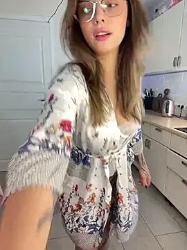 Snapshot of HumbleJess chatting on 23, 12, 2025 HumbleJess online show from 23, 12, 2025