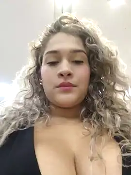 Sara smiiith211 online show from 12, 12, 2024