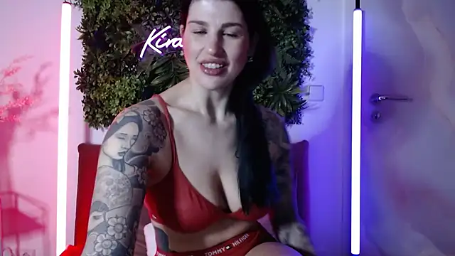 KiraKane1 online show from 21, 2, 2025