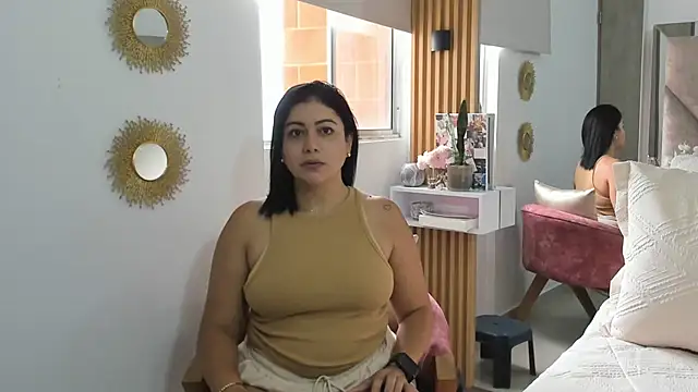 Snapshot of EmilyPeytonn chatting on 10, 2, 2026 EmilyPeytonn online show from 10, 2, 2026