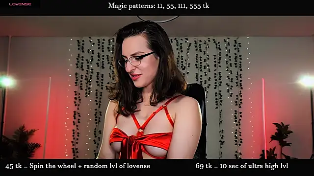 Snapshot of Alicia_x_art chatting on 10, 7, 2026 Alicia x art online show from 10, 7, 2026