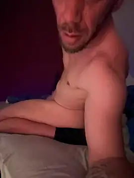 Bennyben8604 online show from 24, 2, 2025