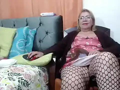 VivianamMilf online show from 15, 12, 2024