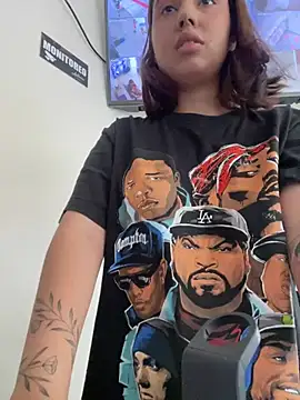 Lia sex69 online show from 14, 2, 2025