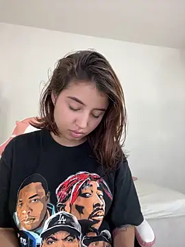 Lia sex69 online show from 18, 2, 2025