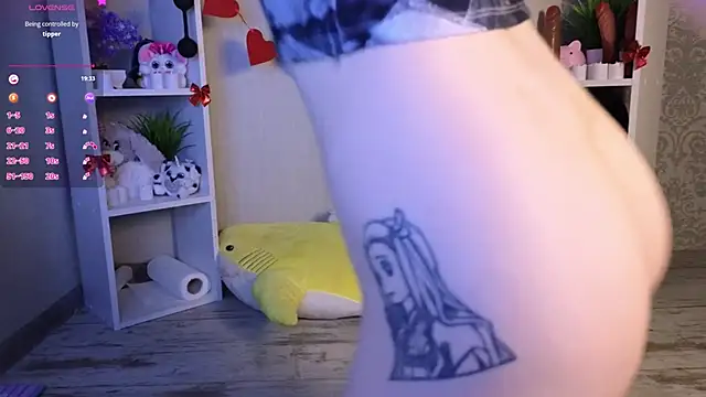 hannah lourens online show from 16, 2, 2025